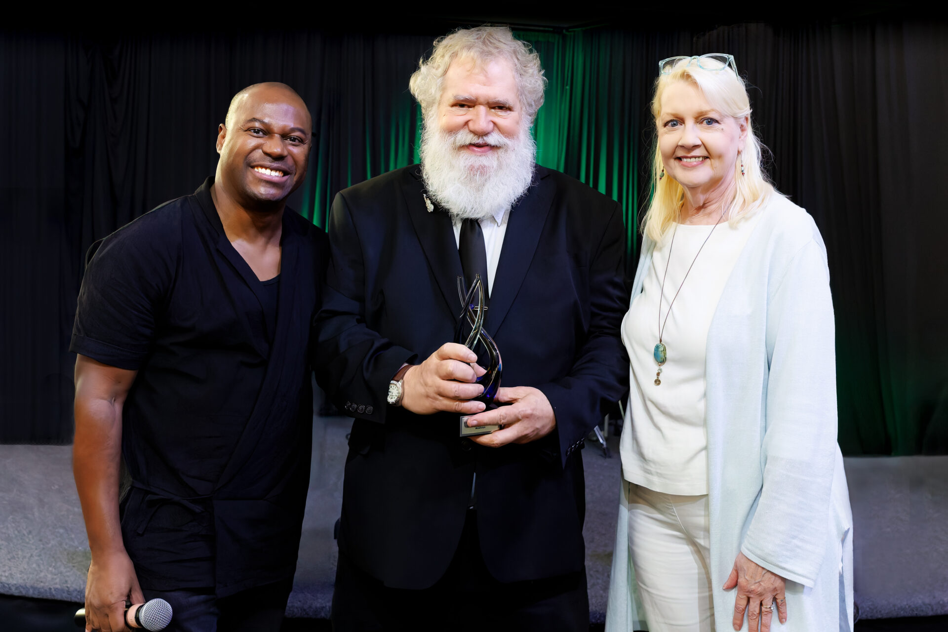 _Award Lynn Seaton Awad DJAM'25 Smaller